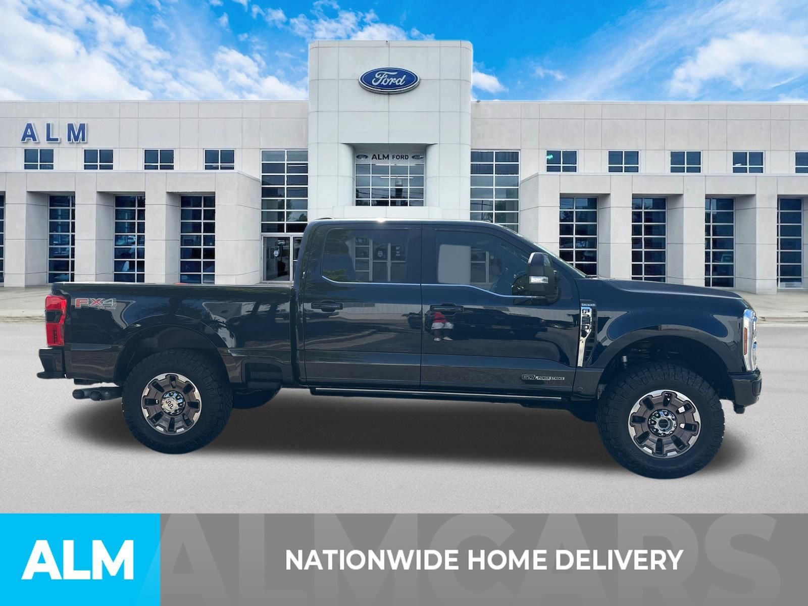 Certified 2025 Ford F250 King Ranch AWD/4WD image 4