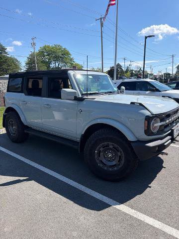 Certified 2022 Ford Bronco Outer Banks AWD/4WD image 4