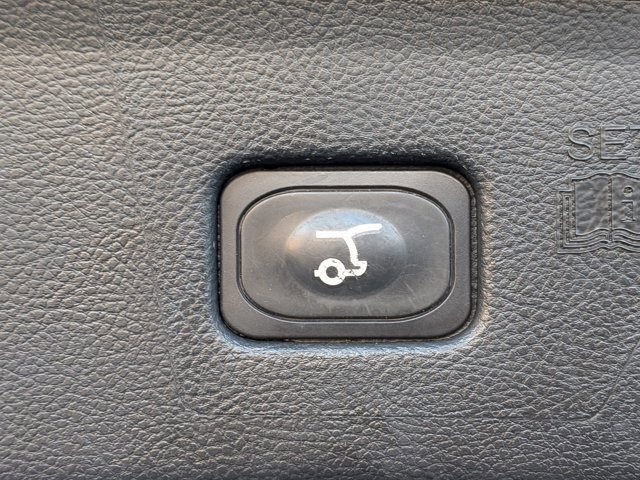 Certified 2022 Ford Edge ST-Line image 33