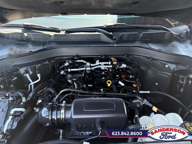 Certified 2022 Ford Explorer XLT w/ Equipment Group 202A RWD image 9