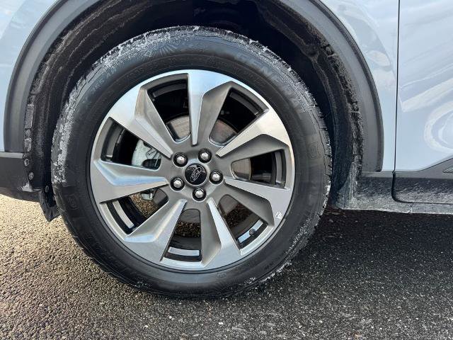 Certified 2025 Ford Escape Platinum image 12