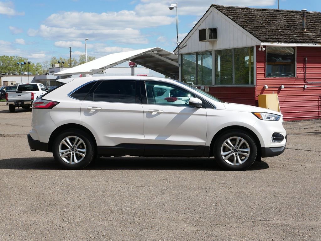 Certified 2019 Ford Edge SEL w/ Equipment Group 201A AWD/4WD image 2
