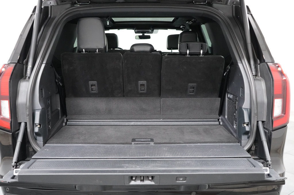 Certified 2025 Ford Expedition Platinum w/ Stealth Performance Package AWD/4WD image 37