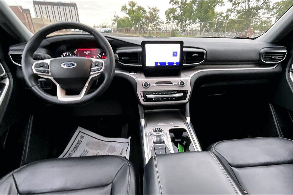 Certified 2023 Ford Explorer XLT w/ Equipment Group 202A AWD/4WD image 14