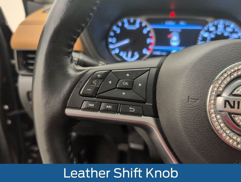 Used 2022 Nissan Sentra SV w/ SV Premium Package image 40