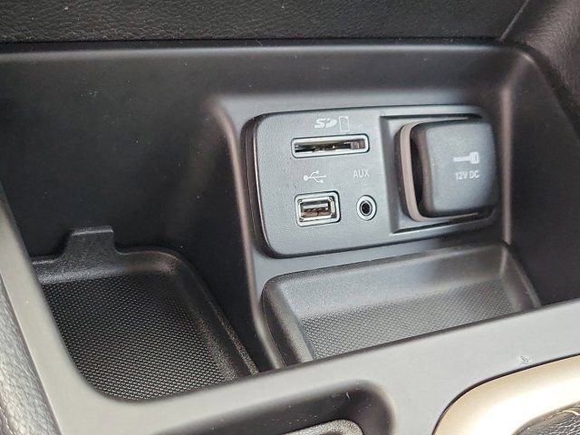 Used 2017 Jeep Cherokee High Altitude w/ Technology Group image 27