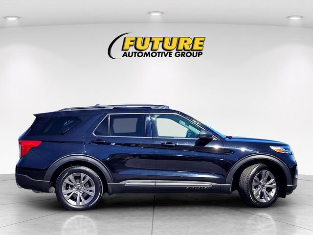 Certified 2021 Ford Explorer XLT w/ Equipment Group 202A RWD image 3