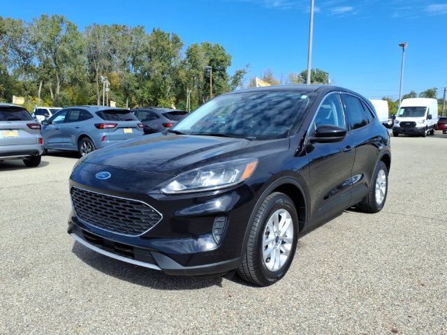 Certified 2021 Ford Escape SE w/ Cold Weather Package AWD/4WD image 3
