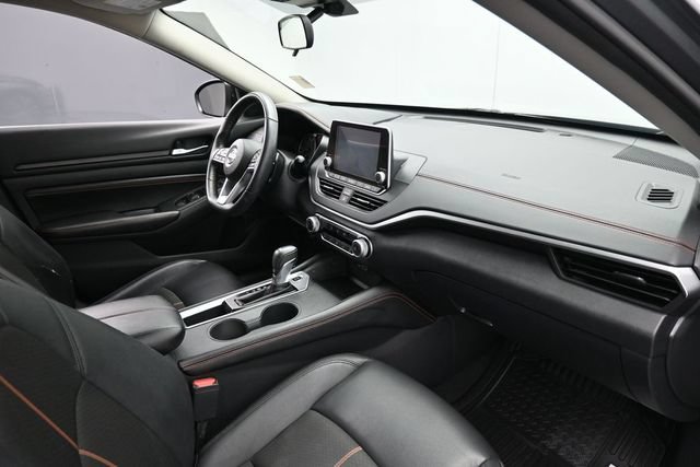 Used 2022 Nissan Altima 2.5 SR FWD image 29