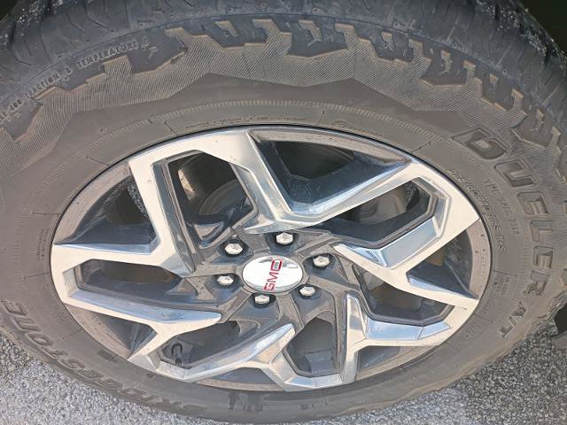 Used 2023 GMC Sierra 1500 SLT AWD/4WD image 19