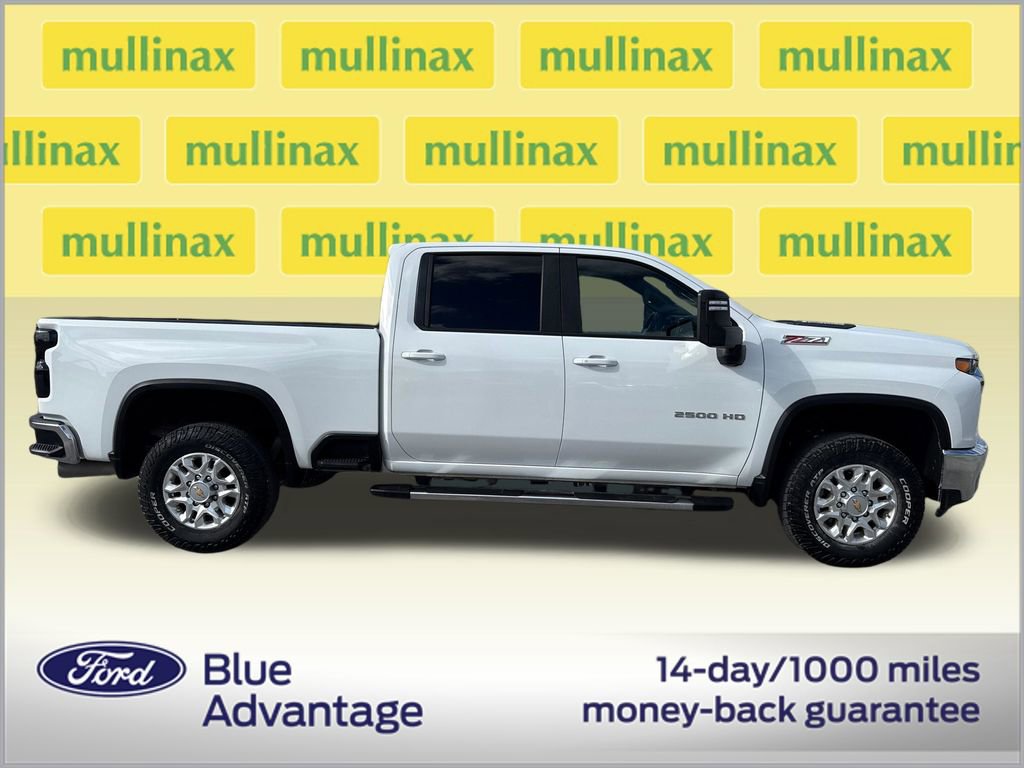 Used 2023 Chevrolet Silverado 2500 LT w/ Convenience Package image 2