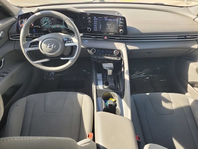 Used 2021 Hyundai Elantra SEL w/ Convenience Package FWD image 16