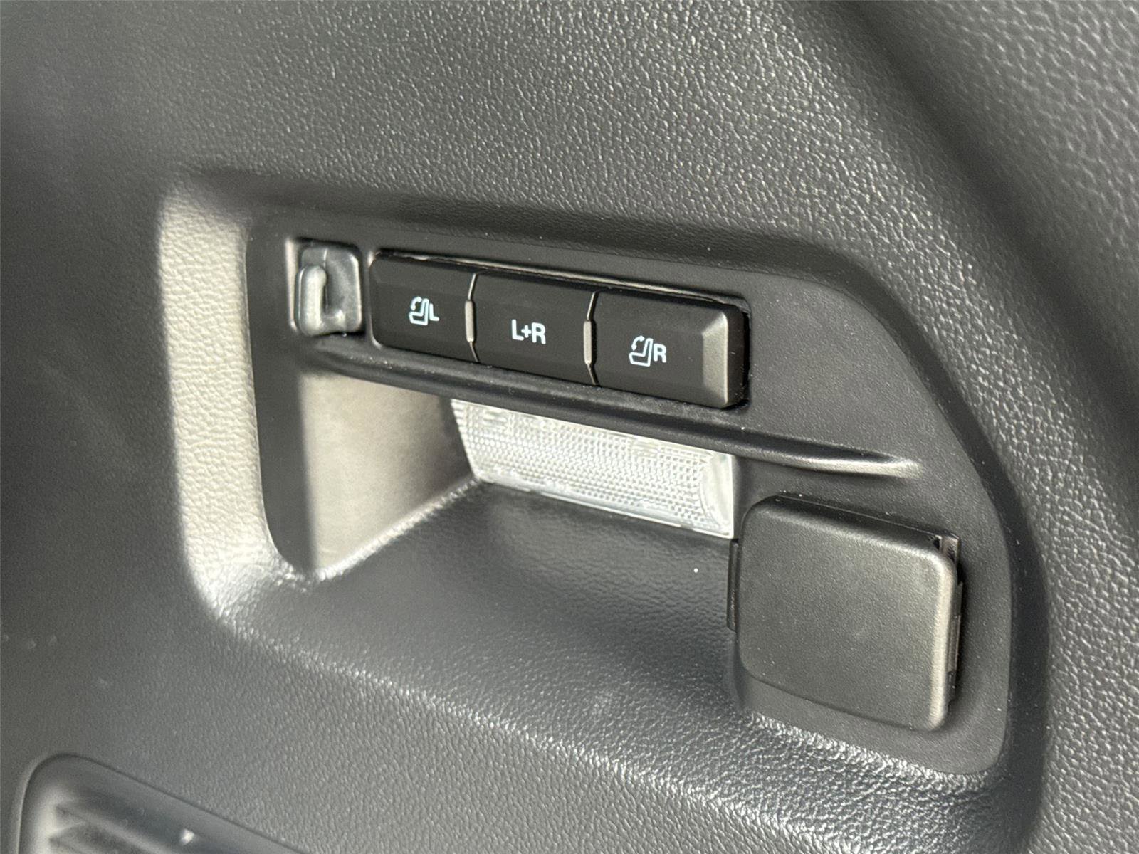 Certified 2025 Ford Explorer ST AWD/4WD image 11