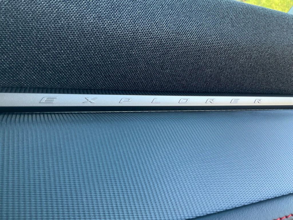 Certified 2025 Ford Explorer ST-Line w/ Premium Package image 42