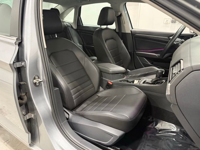 Used 2021 Volkswagen Jetta SEL FWD image 37