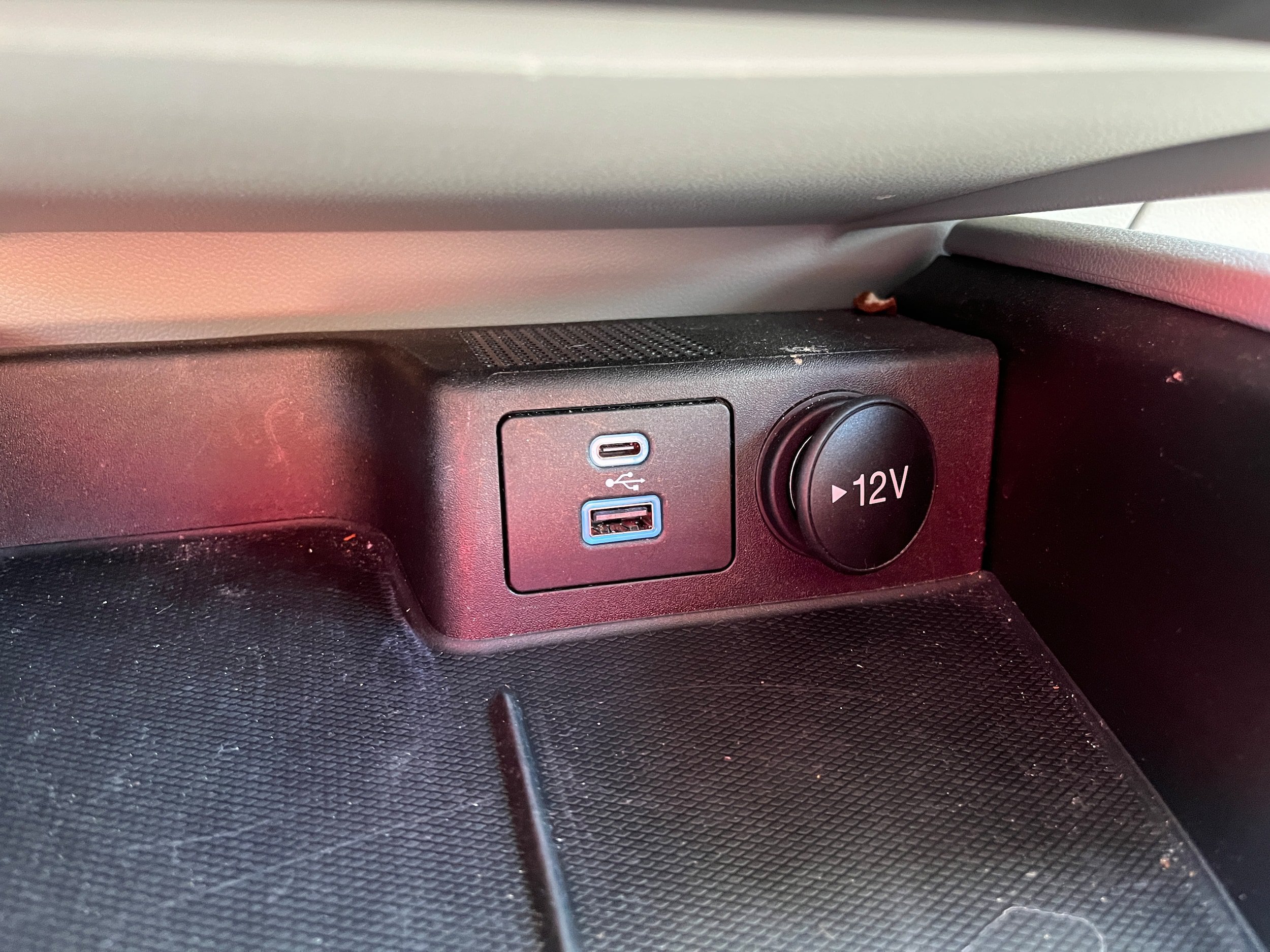 Certified 2023 Ford Escape Active AWD/4WD image 14