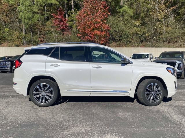 Used 2020 GMC Terrain Denali w/ Denali Premium Package image 6