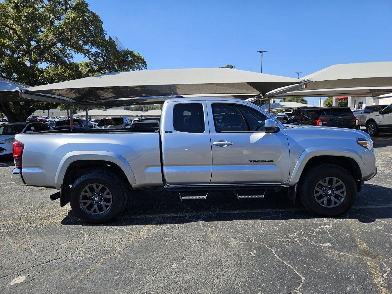 Used 2023 Toyota Tacoma SR5 image 2