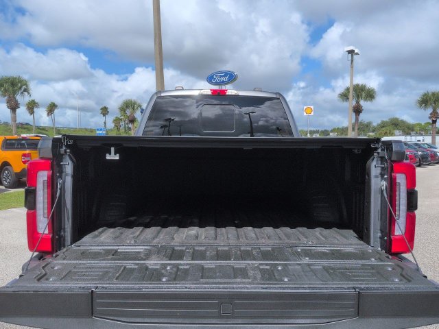 Certified 2025 Ford F350 Platinum w/ FX4 Off-Road Package AWD/4WD image 13