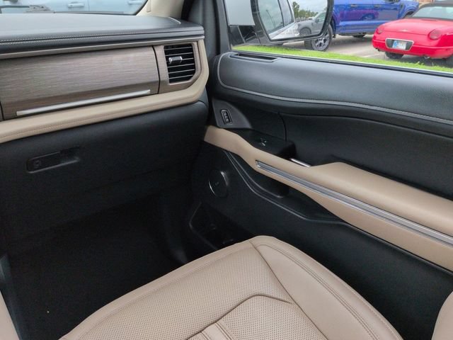 Certified 2024 Ford Expedition Limited RWD image 19