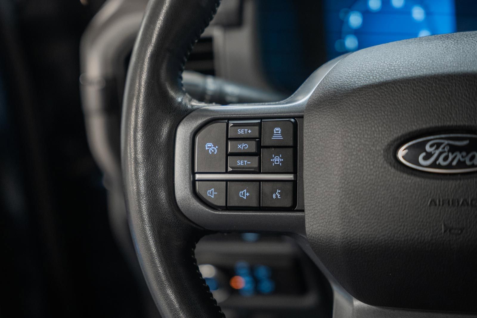 Certified 2024 Ford F150 Lariat w/ Equipment Group 502A High image 38