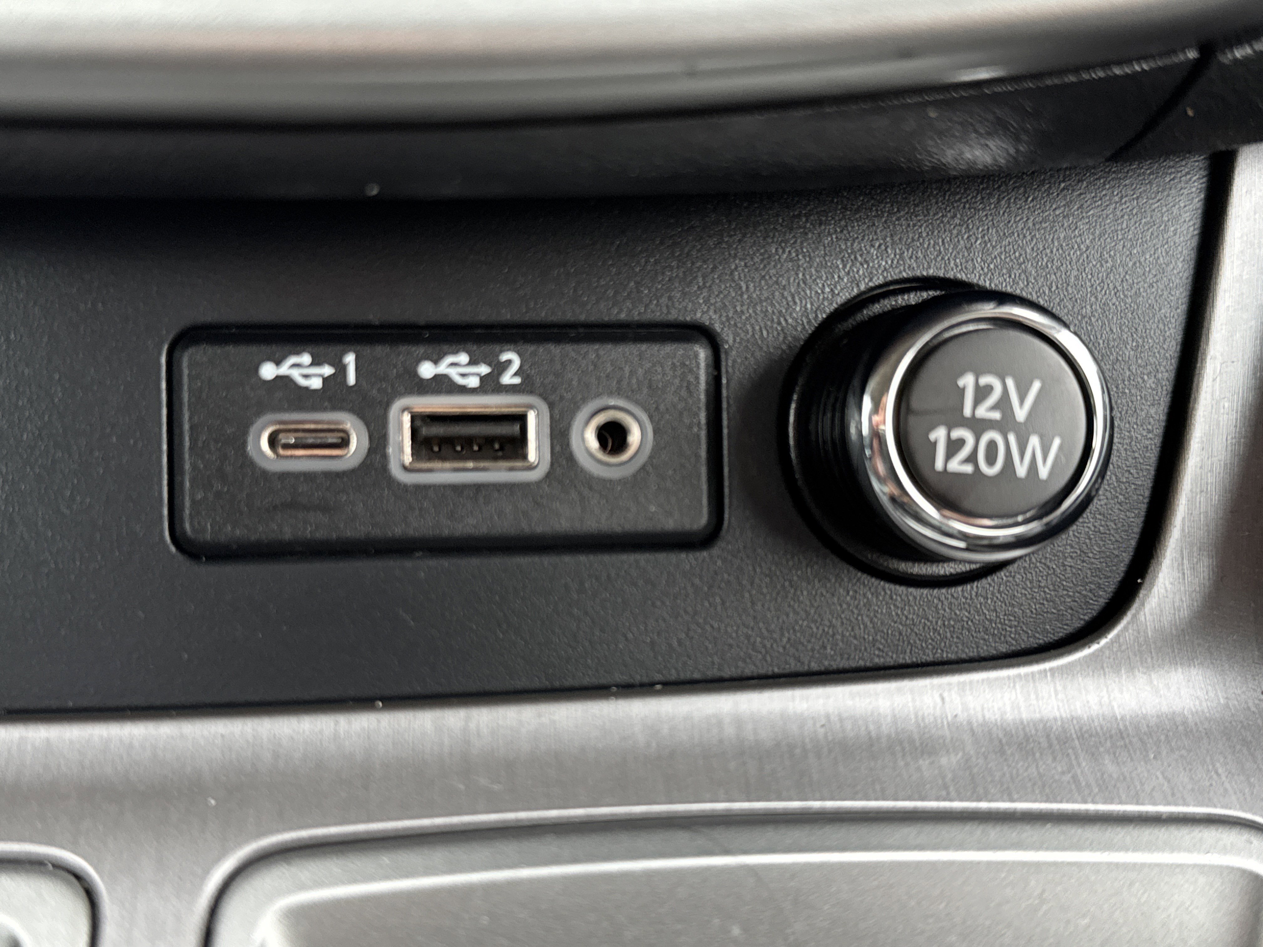 Used 2023 Nissan Murano SV image 25