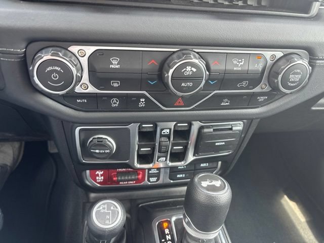 Used 2025 Jeep Wrangler Unlimited Rubicon AWD/4WD image 21