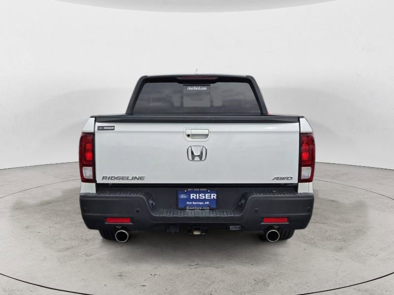 Used 2021 Honda Ridgeline Black Edition image 4