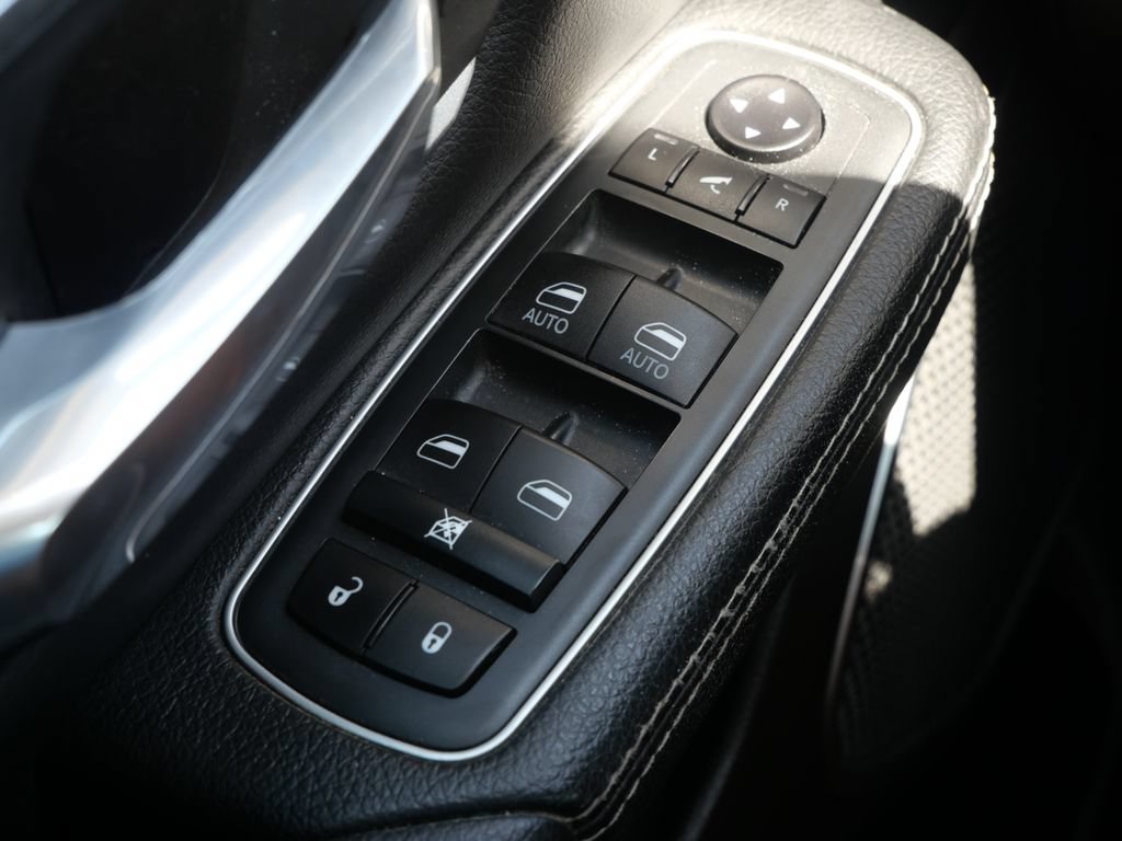Used 2020 RAM 1500 Laramie AWD/4WD image 30