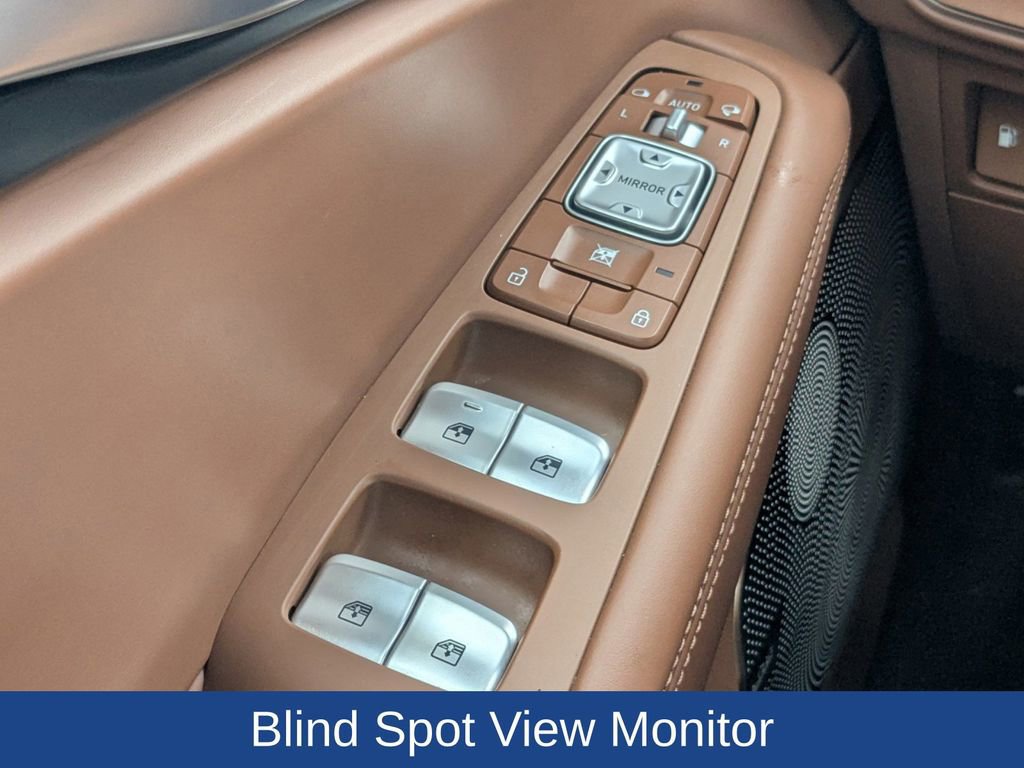 Used 2021 Genesis G90 3.3T Premium image 24