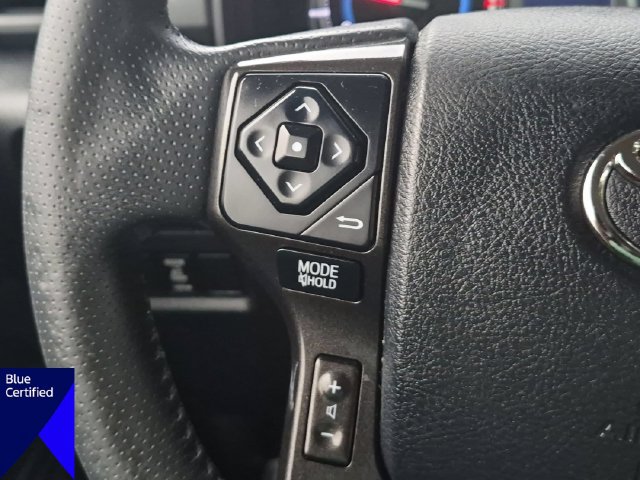 Used 2017 Toyota 4Runner TRD Off-Road AWD/4WD image 17