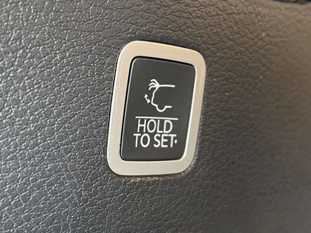 Used 2022 Jeep Grand Wagoneer Series III image 15