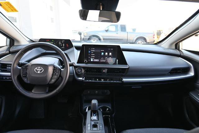 Used 2024 Toyota Prius LE FWD image 25