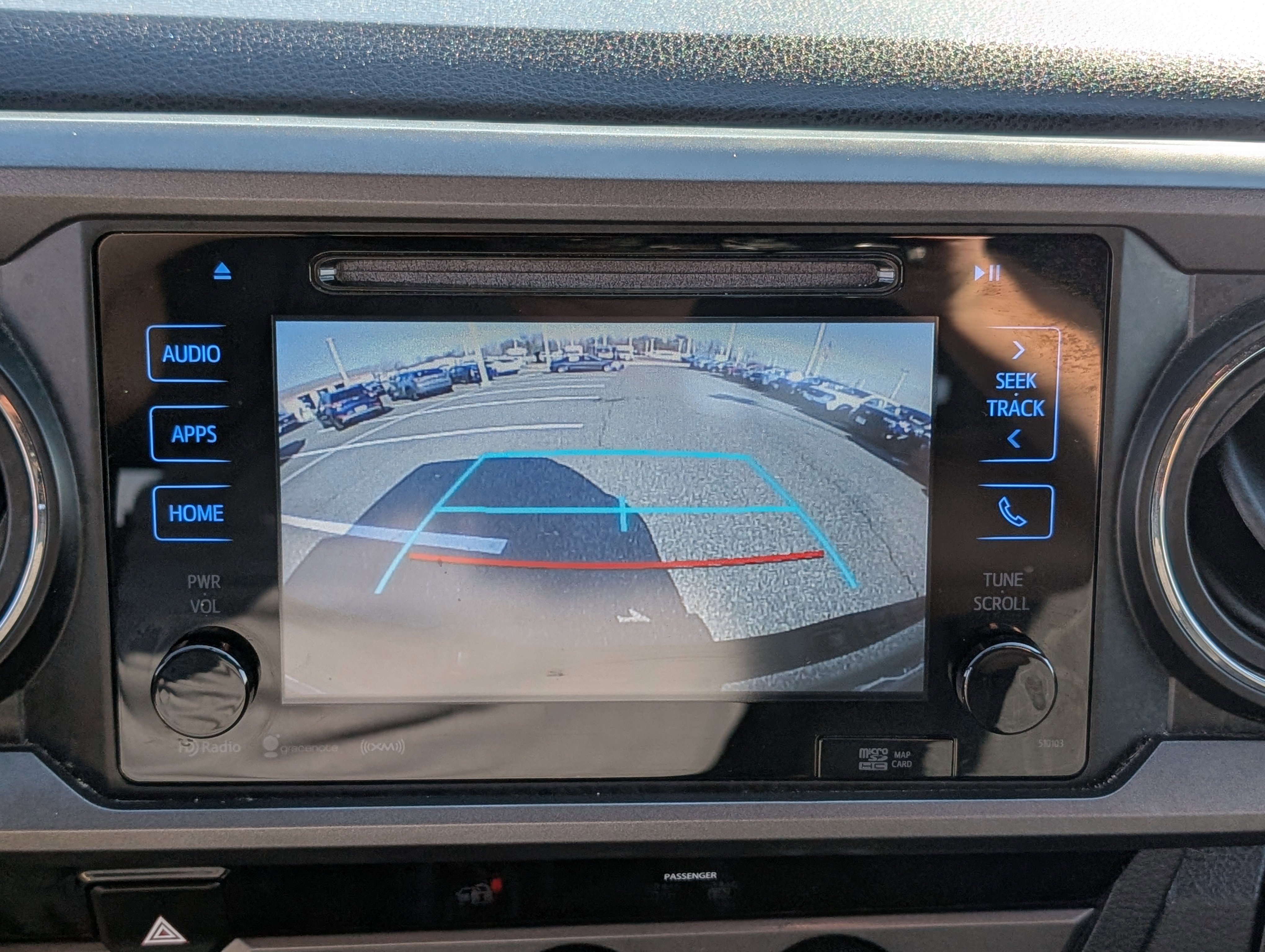 Used 2017 Toyota Tacoma TRD Sport w/ Tow Package image 25