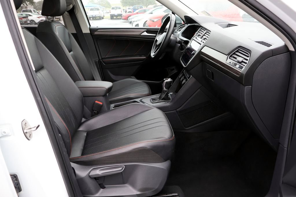 Used 2024 Volkswagen Tiguan Wolfsburg Edition FWD image 22