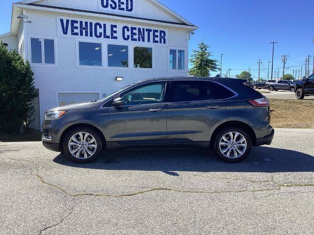 Certified 2019 Ford Edge Titanium w/ Equipment Group 301A AWD/4WD image 3