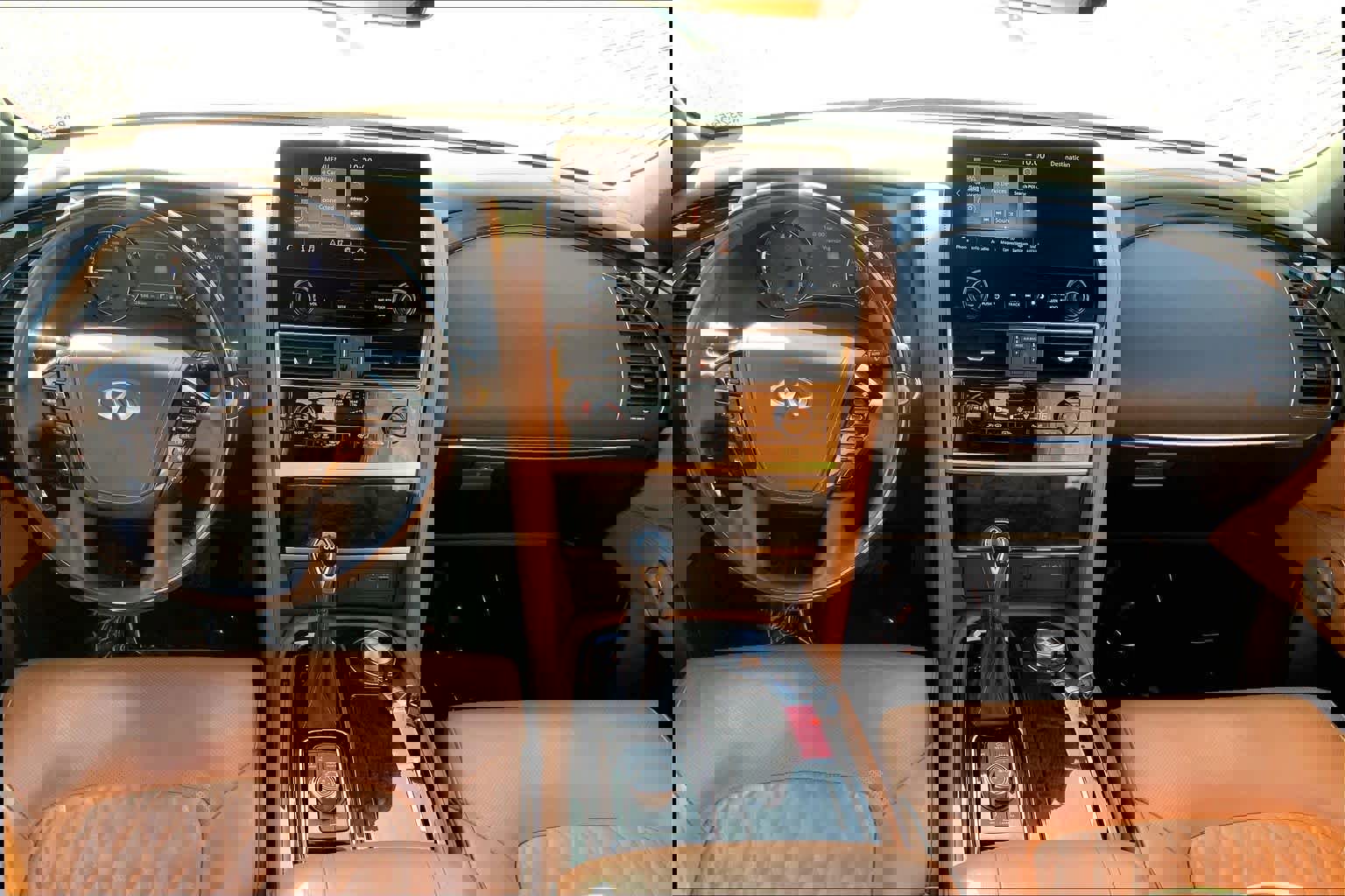 Used 2024 INFINITI QX80 Sensory w/ Cargo Package image 16