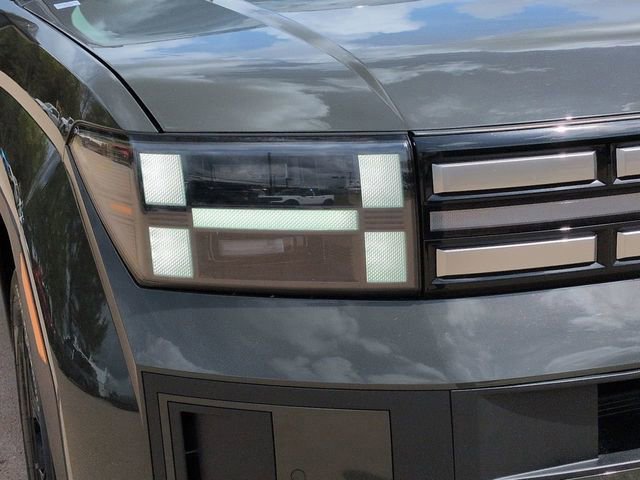 Used 2025 Hyundai Santa Fe SEL image 11