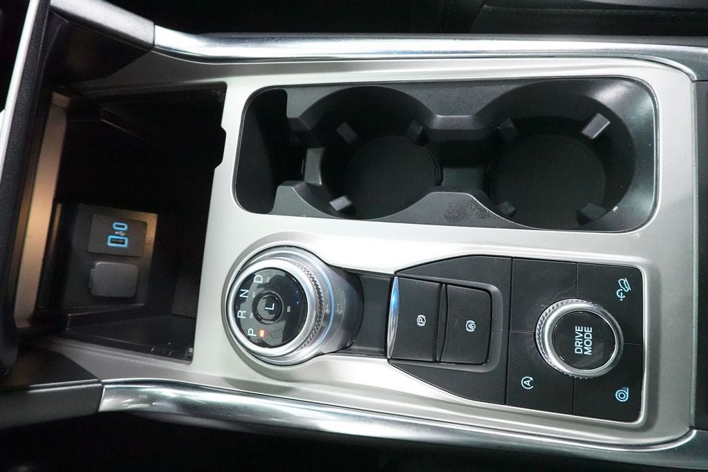 Certified 2023 Ford Explorer Platinum w/ Technology Package AWD/4WD image 18