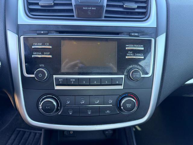 Used 2017 Nissan Altima 2.5 SR w/ Midnight Edition Package FWD image 12