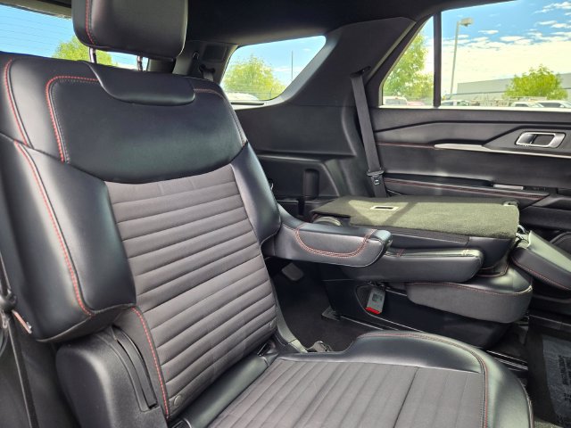 Certified 2025 Ford Explorer ST-Line AWD/4WD image 13