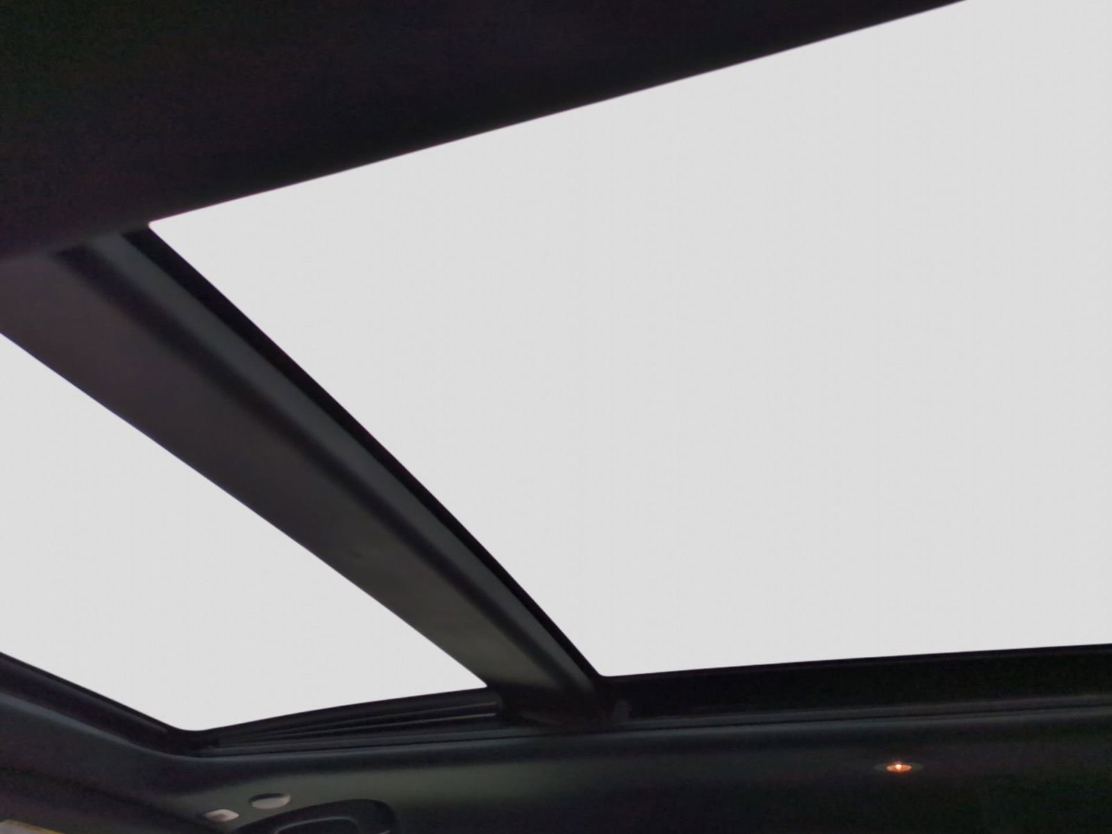 Used 2021 Jeep Grand Cherokee Trailhawk w/ Trailhawk Luxury Group image 24