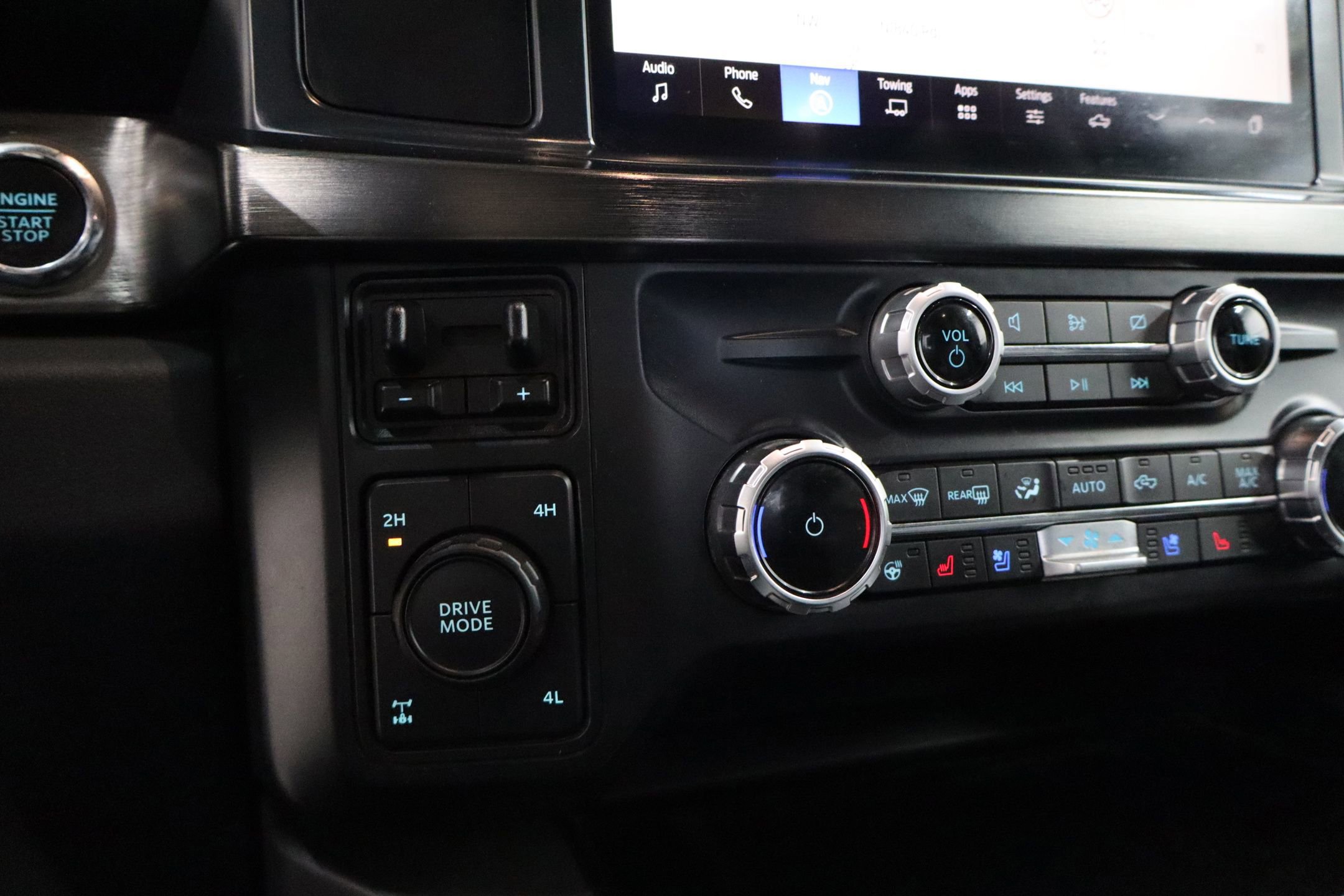 Certified 2023 Ford F250 Lariat w/ Sport Appearance Package image 35