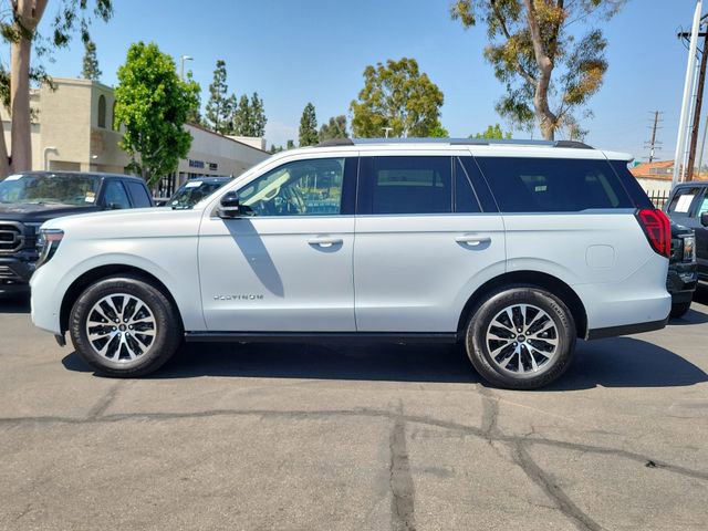 Certified 2025 Ford Expedition Platinum AWD/4WD image 32