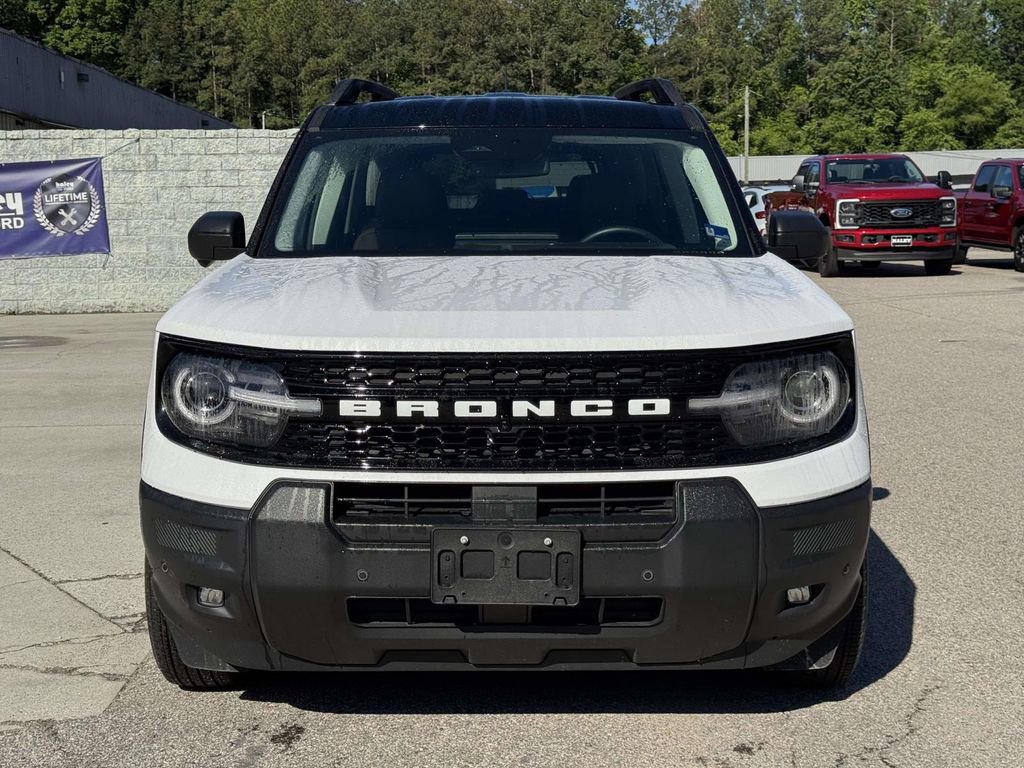 Certified 2025 Ford Bronco Sport Outer Banks w/ Outer Banks Tech Package+ AWD/4WD image 25