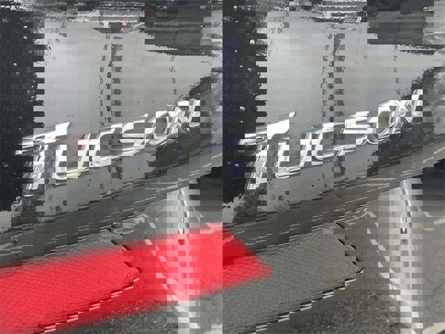 Used 2021 Hyundai Tucson SE image 25