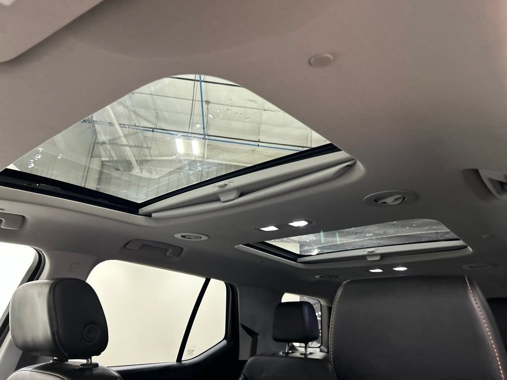 Used 2019 Chevrolet Traverse RS w/ LPO, Floor Liner Package AWD/4WD image 27