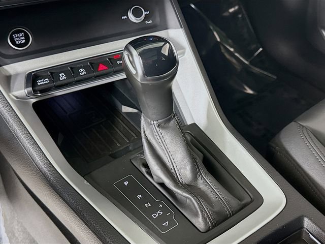 Used 2024 Audi Q3 2.0T Premium image 16