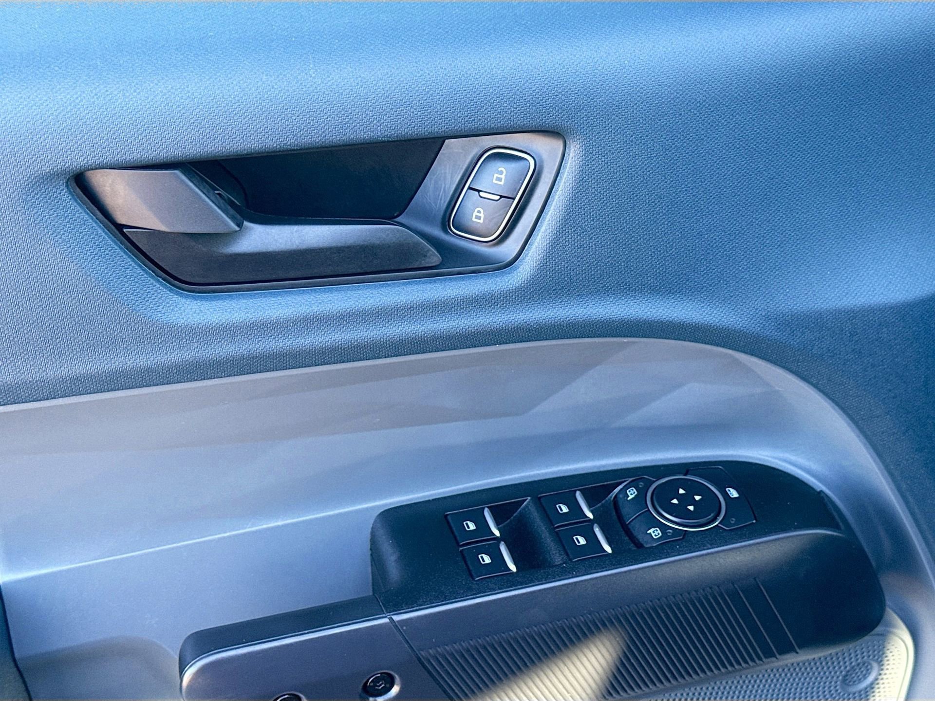 Certified 2025 Ford Maverick XLT w/ Equipment Group 301A image 20