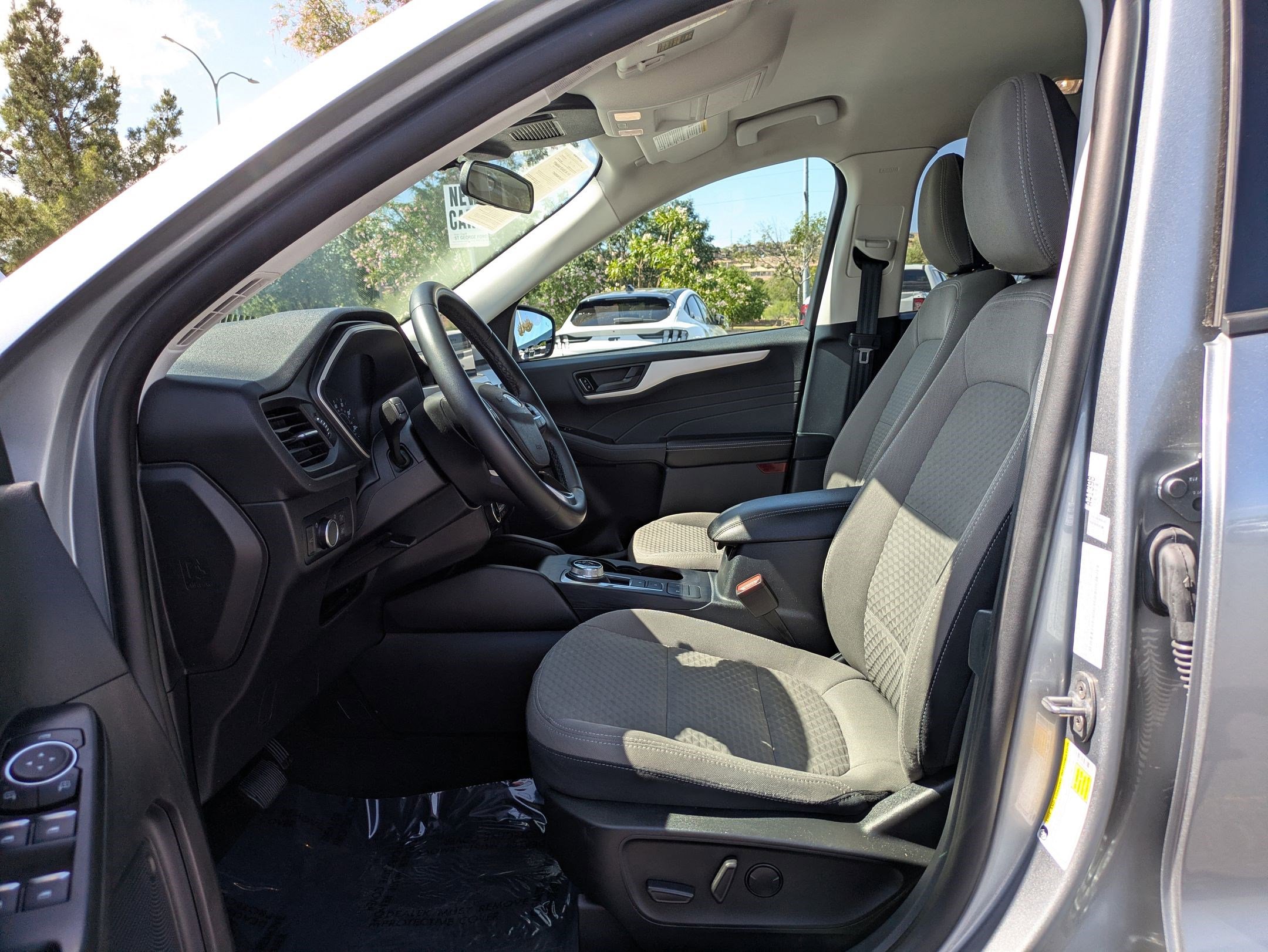 Certified 2022 Ford Escape SE w/ Convenience Package FWD image 17